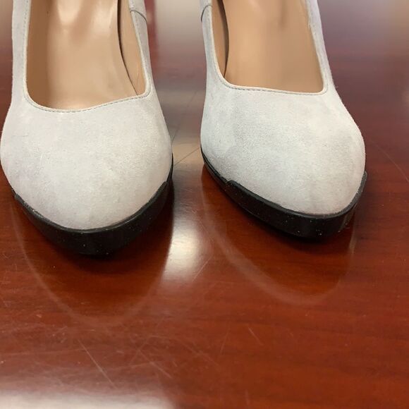 Tod’s Light Gray Wooden Heel Pumps 6-1/2 NWOT Old Money - Picture 6 of 6